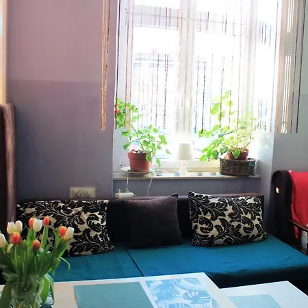 Centrum Sabot Hostel *