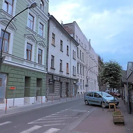 Хостел Centrum Sabot *