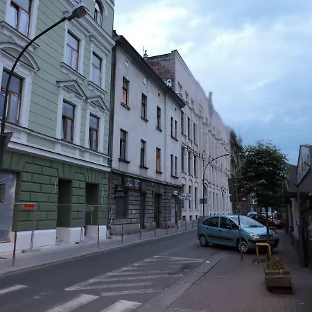 Centrum Sabot Ostello *